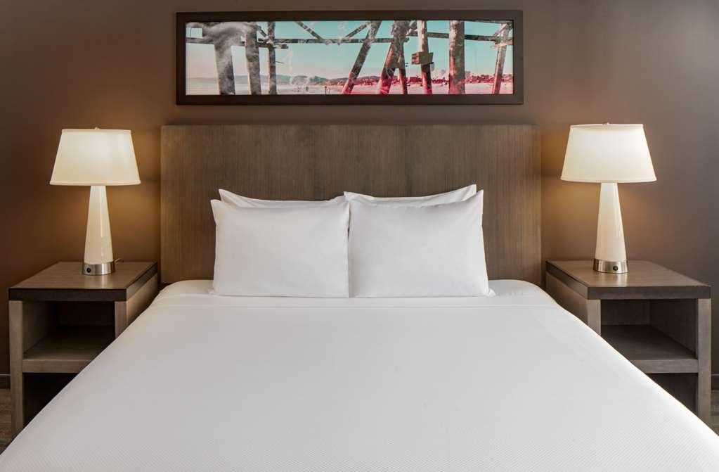 Hyatt House New Orleans Downtown Hotel Стая снимка